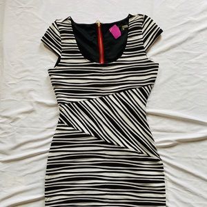 Guess Textured Striped Crisscross Zippered Dress